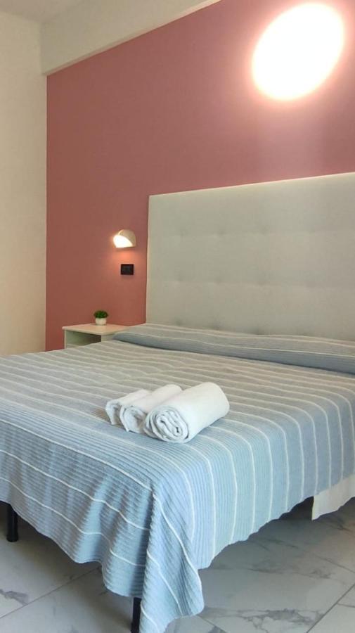 Hotel Villa Elisa Rimini Buitenkant foto