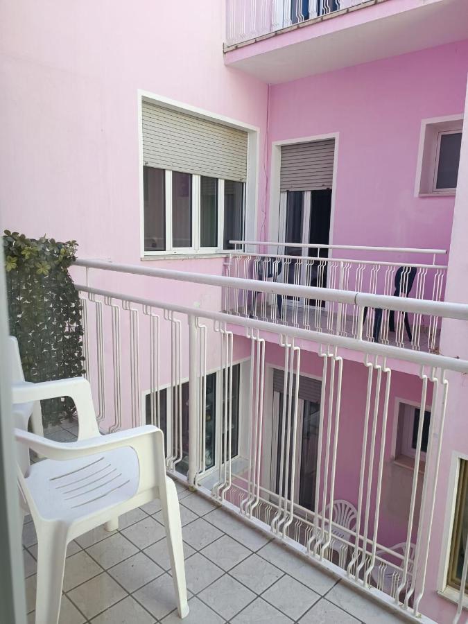 Hotel Villa Elisa Rimini Buitenkant foto