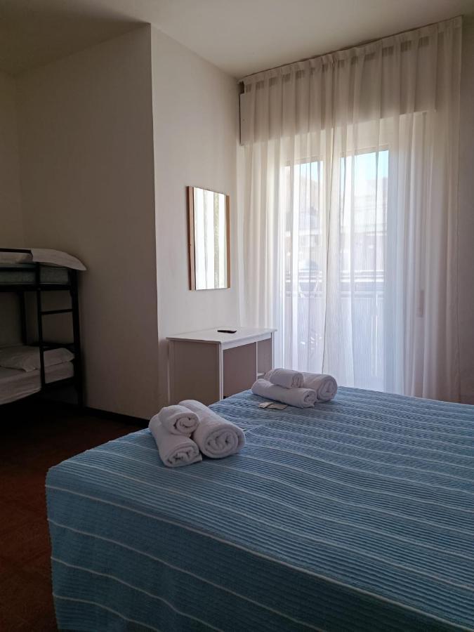 Hotel Villa Elisa Rimini Buitenkant foto