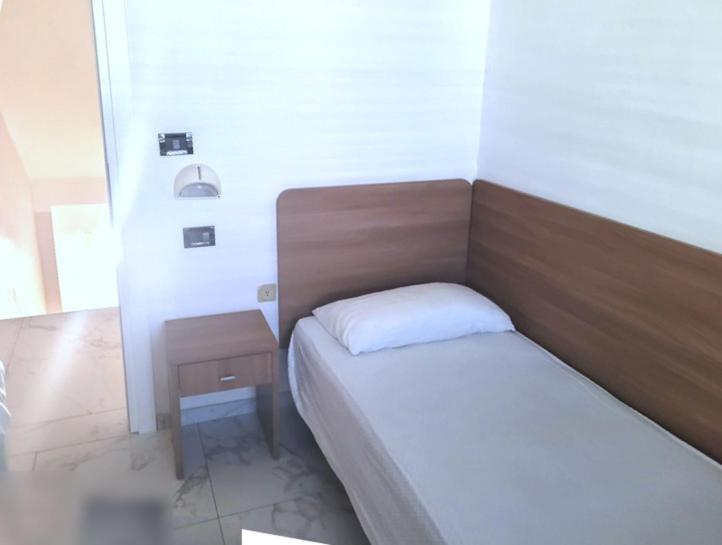 Hotel Villa Elisa Rimini Buitenkant foto