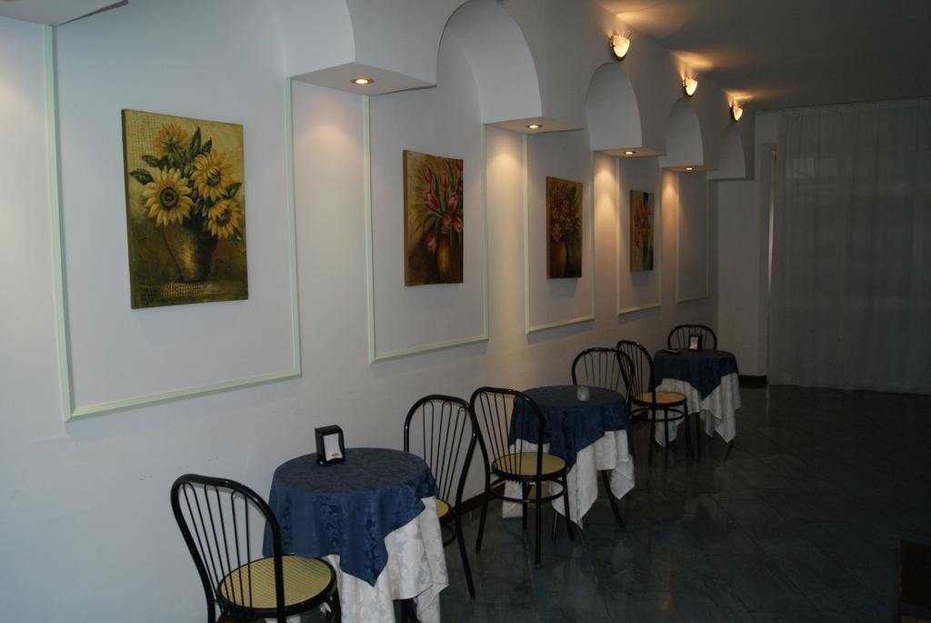 Hotel Villa Elisa Rimini Buitenkant foto