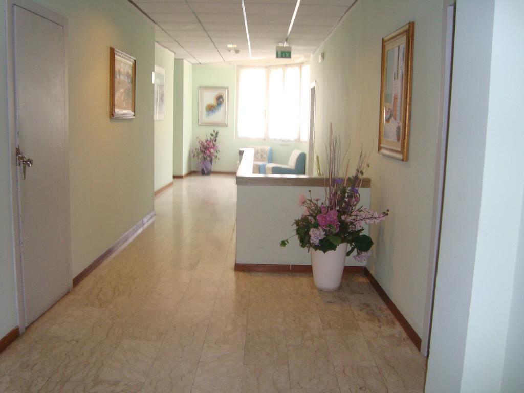 Hotel Villa Elisa Rimini Buitenkant foto