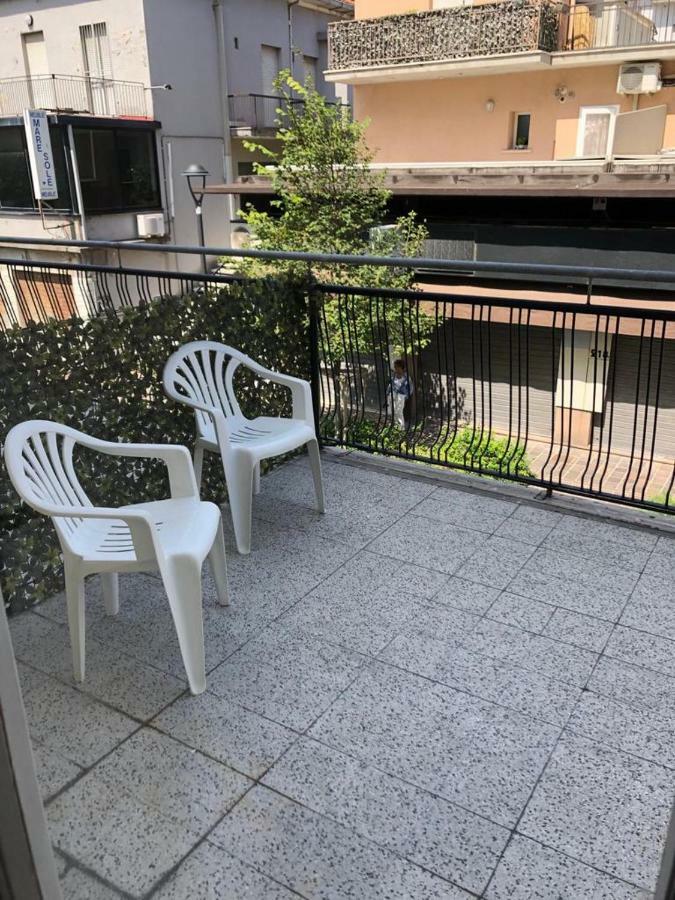 Hotel Villa Elisa Rimini Buitenkant foto