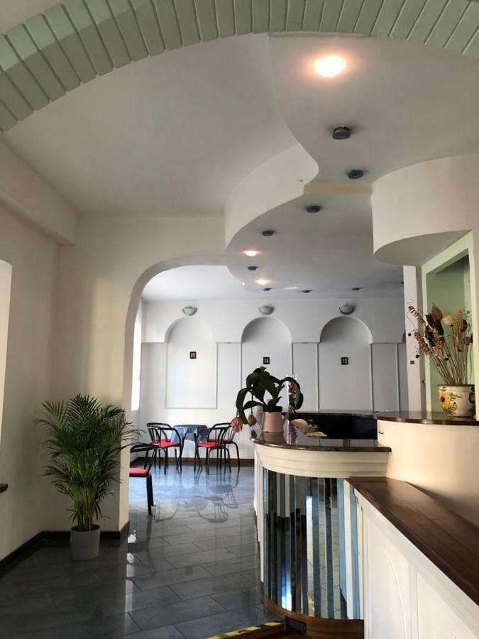 Hotel Villa Elisa Rimini Buitenkant foto