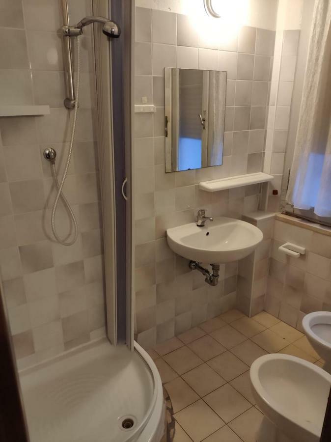 Hotel Villa Elisa Rimini Buitenkant foto